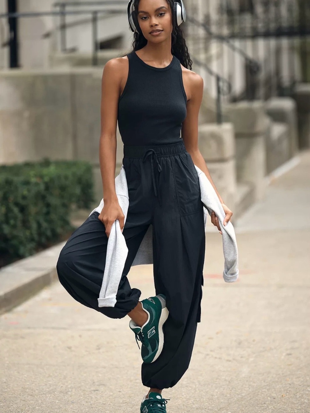 EUC  Anthropologie Daily Practice Messa PARACHUTE BALLOON Jumpsuit BLACK XS - Picture 2 of 11
